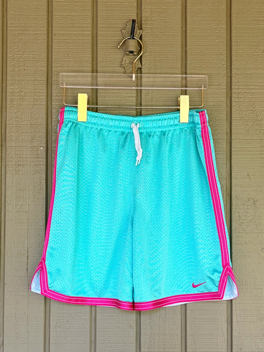 Nike Turquoise Teal Pink Mesh Basketball Shorts XS